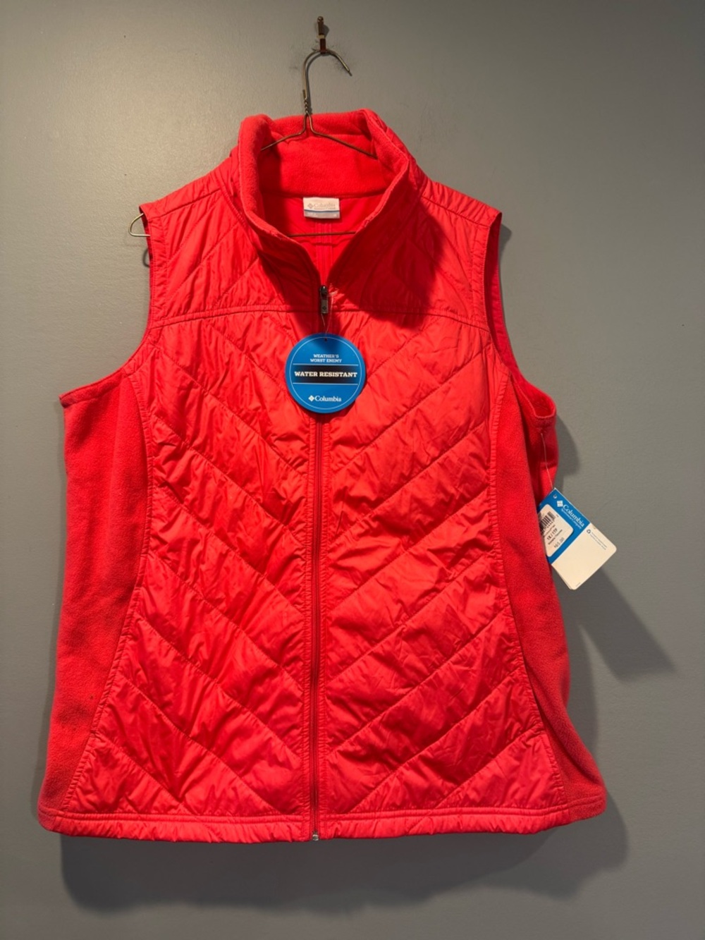 *Columbia Women's PinkQuilted Water-Resistant Vest